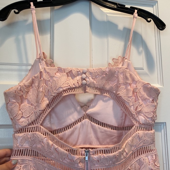 Bardot floral lace midi dress - Picture 5 of 6